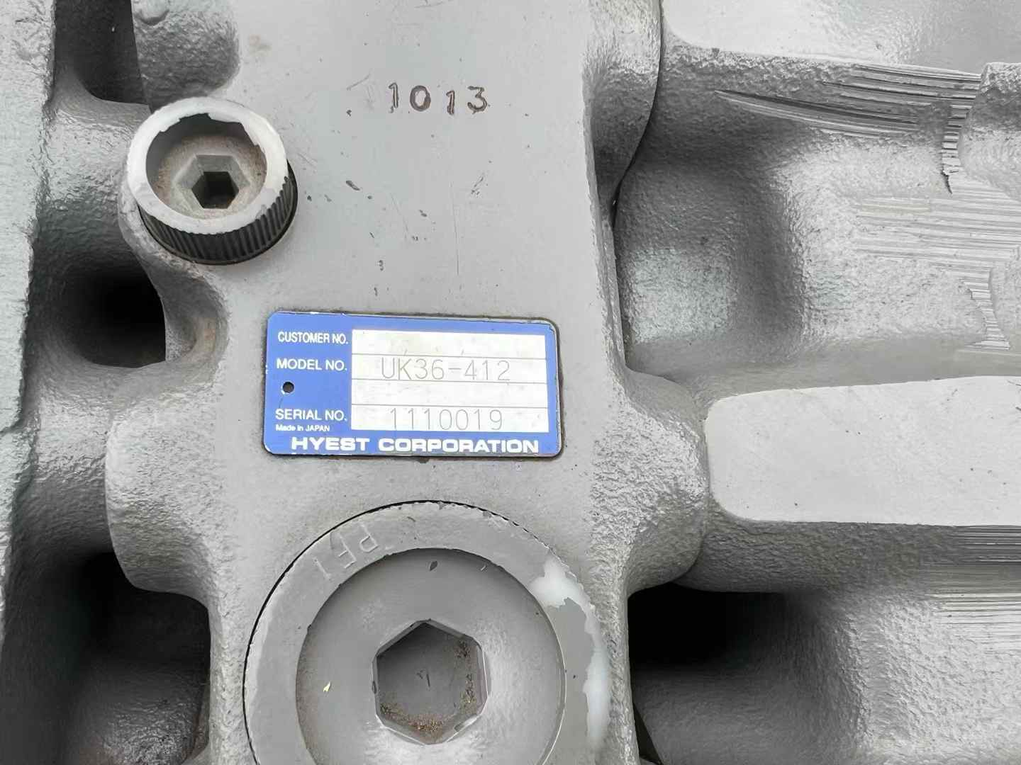 Volvo 140 210 240 290 460 480 Toshiba UX28 UX32 UK36 Excavator Main Control Valve Parts