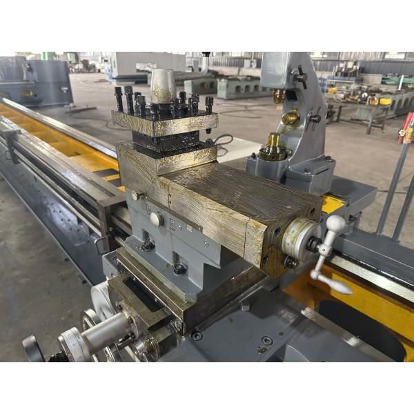 CW6180F Heavy Horizontal Ordinary Lathe High-rigidity Guide Rail Width 600mm Floor Manual Lathe