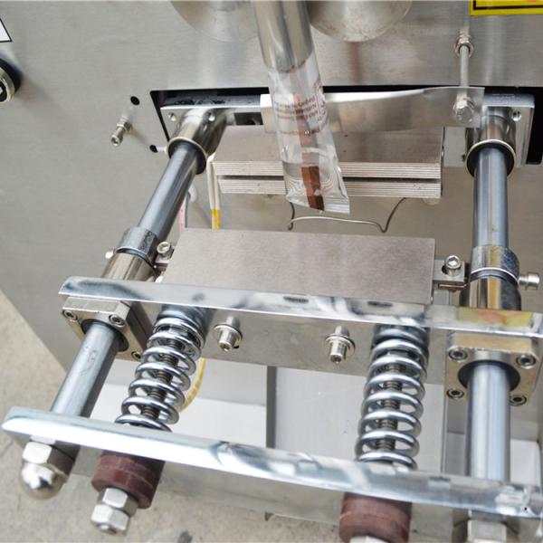 Fully Automatic Sauce Packing Machine Four Sides / Pillow Seal Type 30-50 bags/min