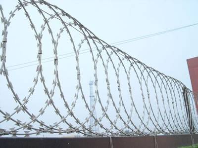 BTO-22 Welded Razor Wire Mesh with 75x150mm Aperture