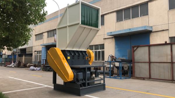 Quality Big output, high efficiency, automatic plastic bottle crusher for sale