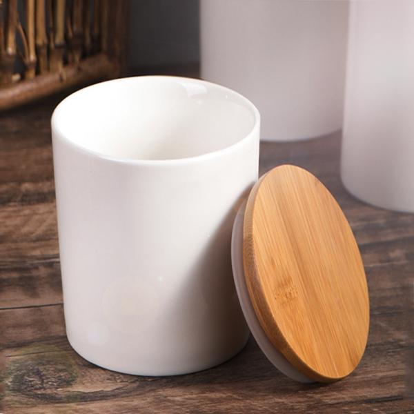 Luxury Ceramic Pottery Candle Vessels Empty Engraved Eco Friendly