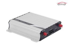 China Open Door Alarm GPS Fleet Tracking Devices , Real Time GPS Fleet Tracking Camera Monitor on sale