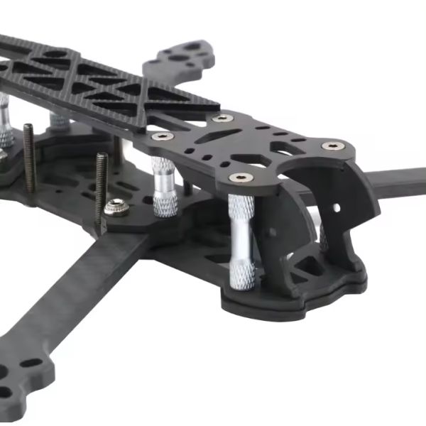 Stack Icm42688p F722 FPV Drone Accessories 30.5x30.5mm 2-6S Brushless Motors 15-20km Range Blheli S 60A 4in1 ESC Arm Flight