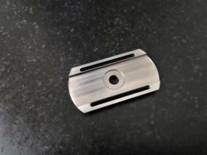 Carbon Steel CNC Milling Parts Flatness 0.08mm For Razor Shaving Blade Bracket