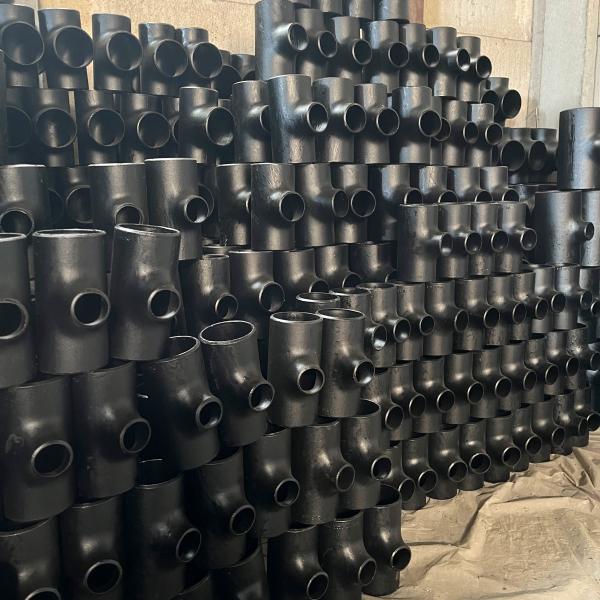 Quality API Manufactured Carbon Steel Tee with Threaded Connection Available for sale