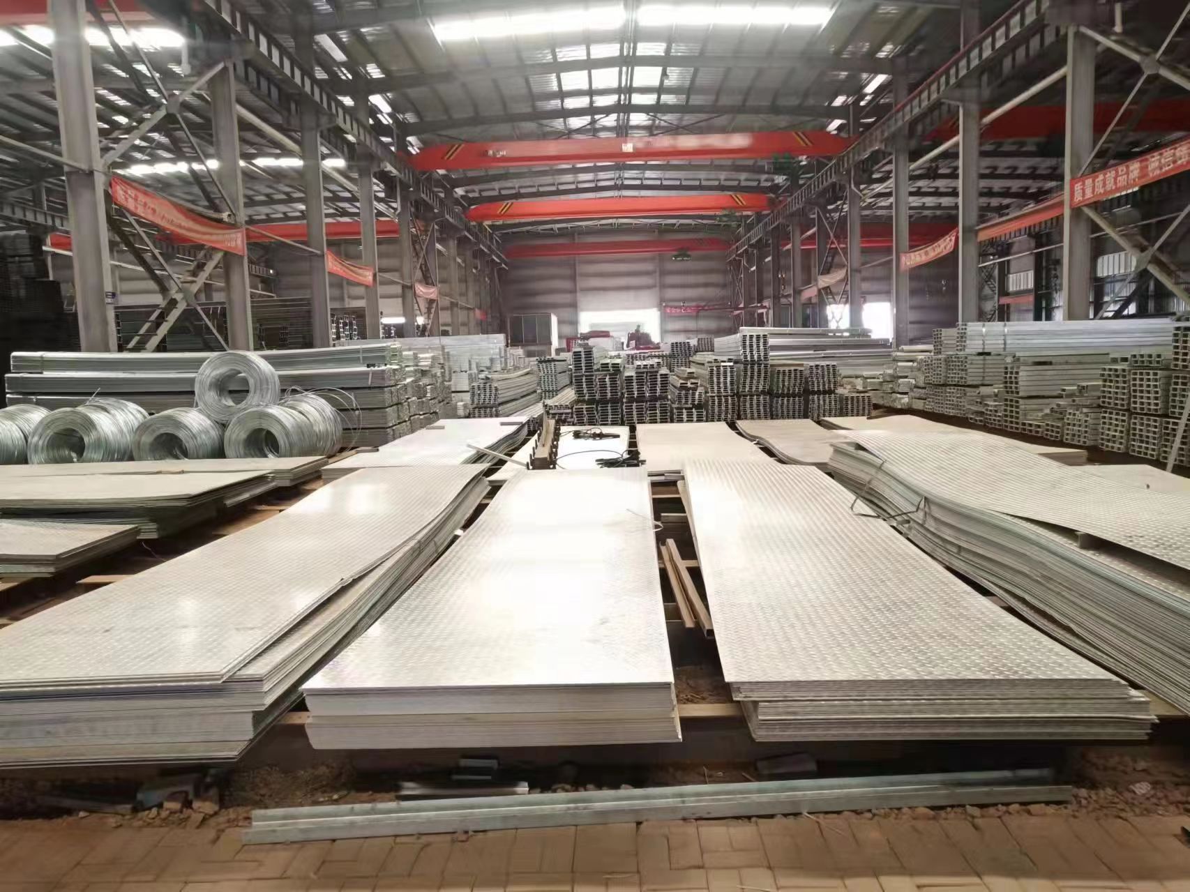 Customizable Hot-Rolled Galvanized High Zinc Layer Steel Plate Length 6000mm Width 1500mm