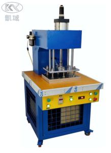 Automated 3D Fabric Cloth Embossing Machine Textile 50HZ OEM