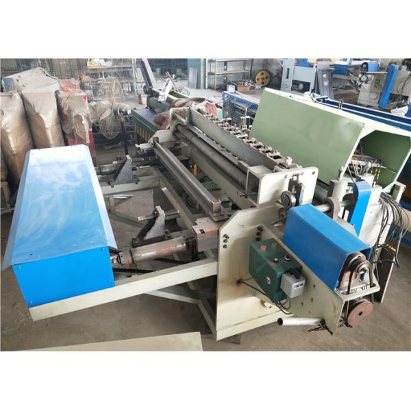 Low Carbon Hot Dipped Galvanized Wire Mesh Fence Machine Automatic For Anti Climb Fence