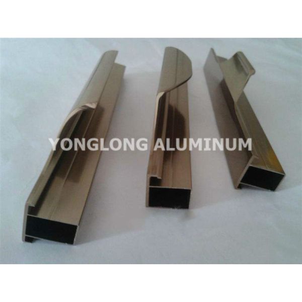 1.4 Thicknes T5 / T6 Polished Aluminium Profile Adhesion Resistance