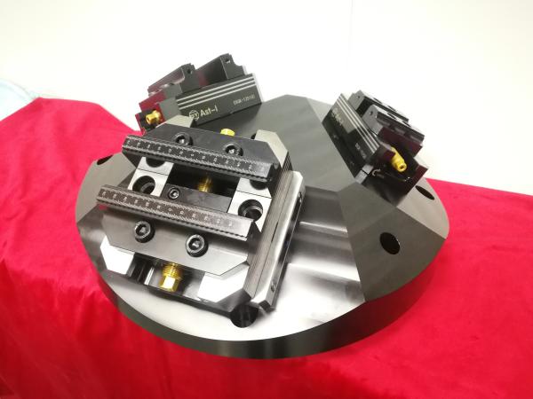 Quality HRC50 Self Centering Vise Steel Manual Precision Machine Vise for sale