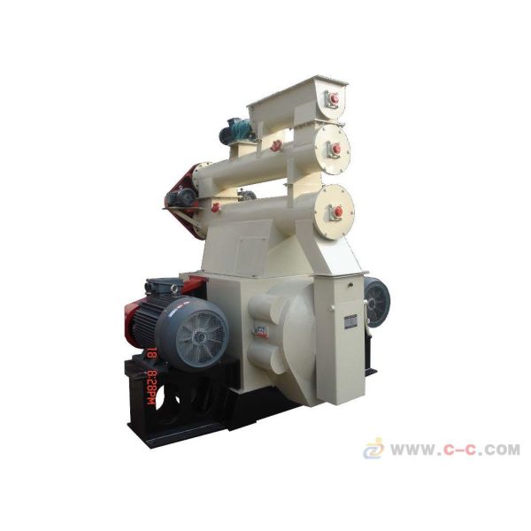 220V 380V Cattle Feed Pellet Making Machine 3-8mm Chicken Pellet Maker