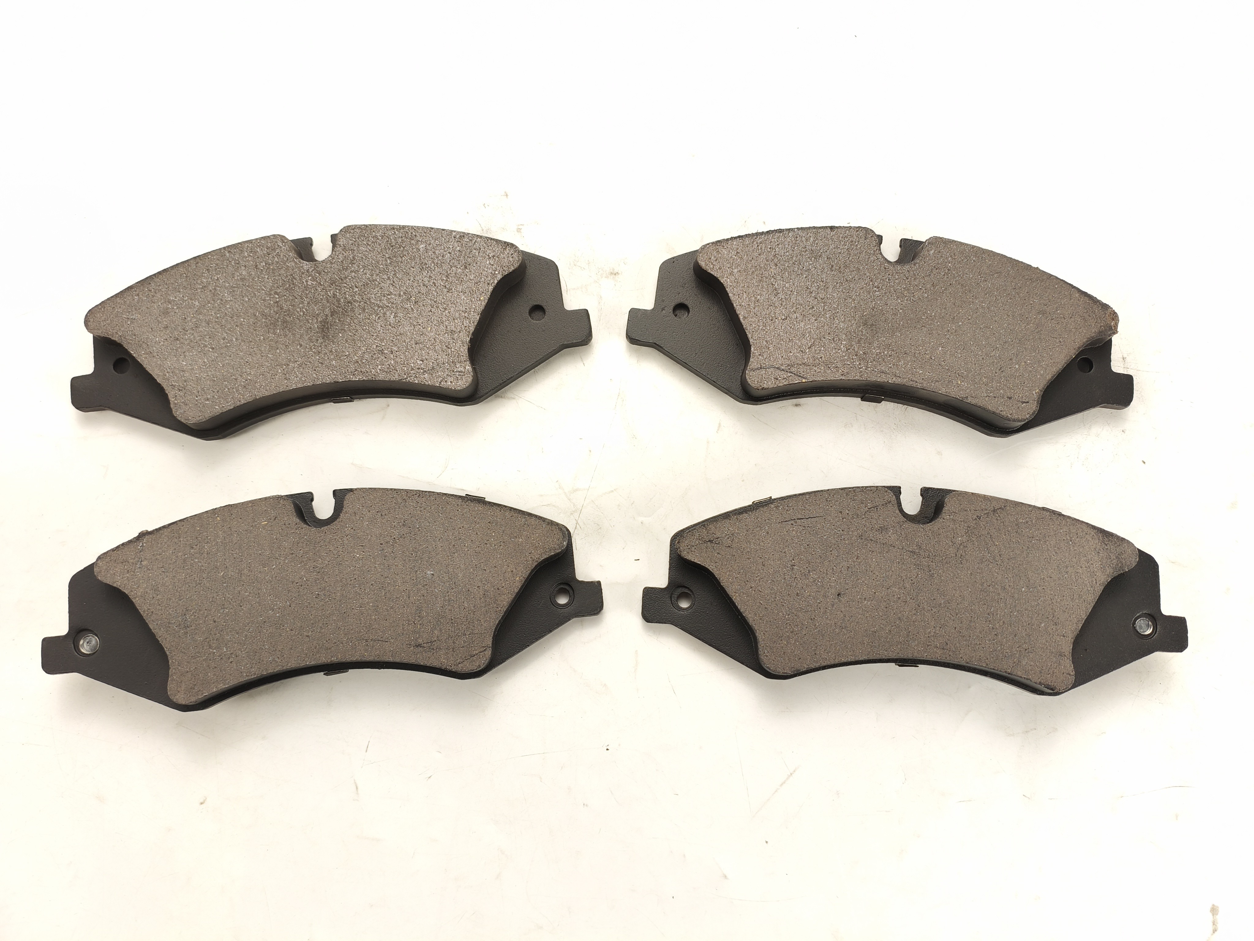 LR051626 LR065492 SFP500020 Auto Brake Parts Front Rear Brake Pad Discovery