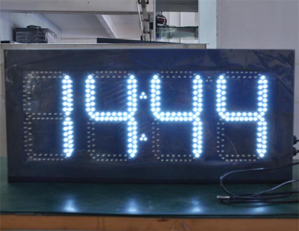 Outdoor Led Time And Temperature Display With 8" -722" Panel Size And High