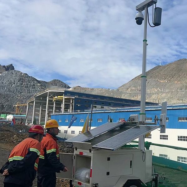 Portable Industrial Light Tower Waterproof Housing Solar Light Tower Renewable Energy Solar Light Tower Supplier