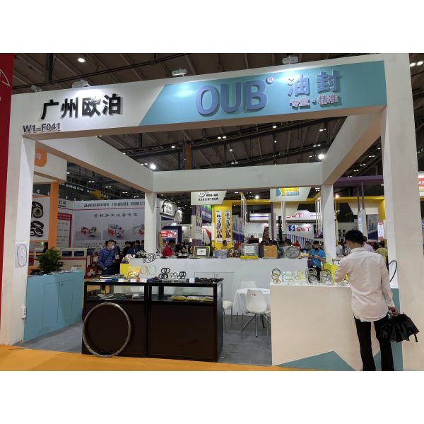 42*62*14 42*62*21.5 CARRARO Tractor Shaft Oil Seal 116723 139101 COMBI SF6 Seal 40*60*18.5 40*60*25 126403 135818