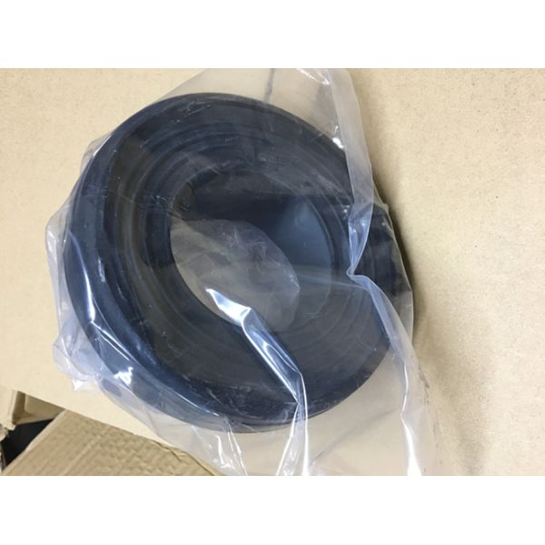 PP Material Plastic Bathroom Accessories Offset Toilet Connector Resist Corrosion