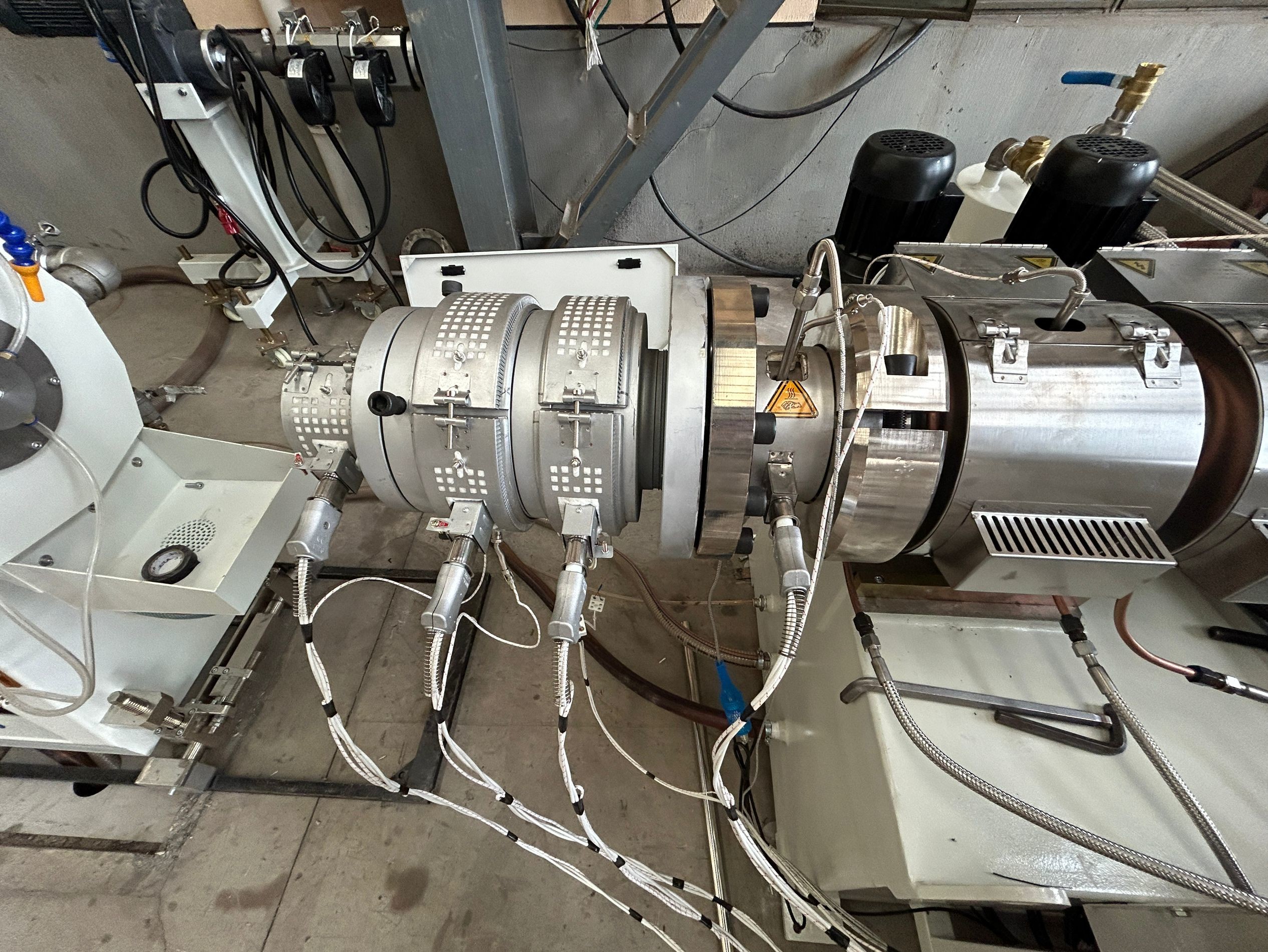 Customizable Plastic PVC CPVC Pipe Extrusion Machinery Production Line