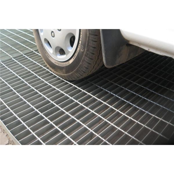 Hot Dipped Galvanized Steel Bar Grating / Floor Grating / Stair Treads / Platform Grating