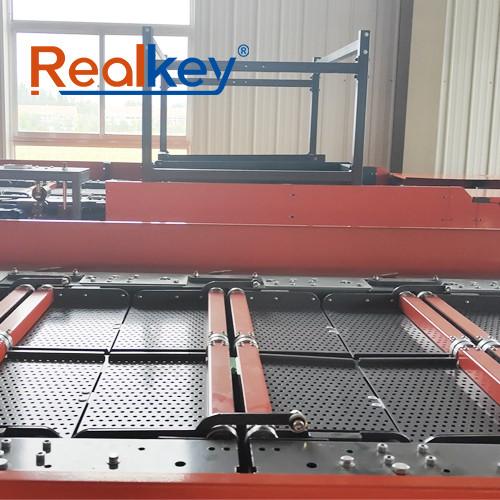 Quality High Efficiency Warehouse Sorting Machine Processing Up To 21,600 Trays Per Hour for sale
