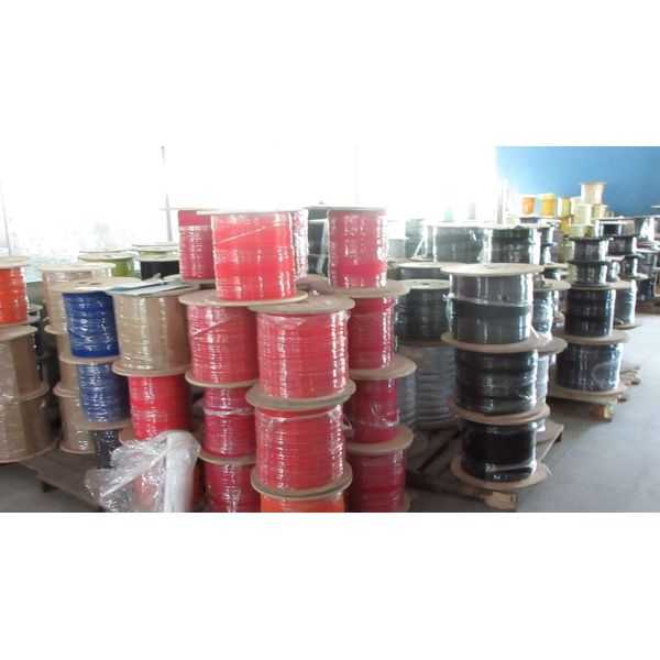 White 1 Core Indoor Outdoor Armored Fiber 1km 3.0mm Stainless Steel G.657A2