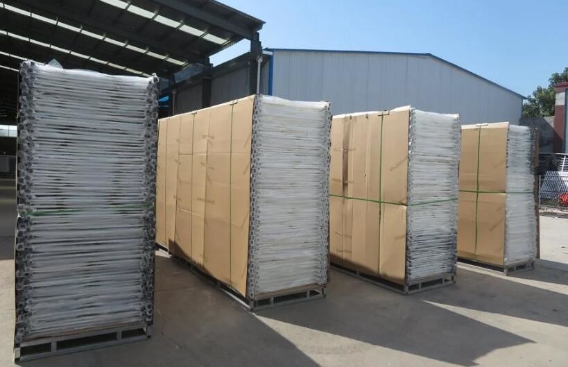 Height 3030mm Spear Top Tubular Steel Fence For Schools