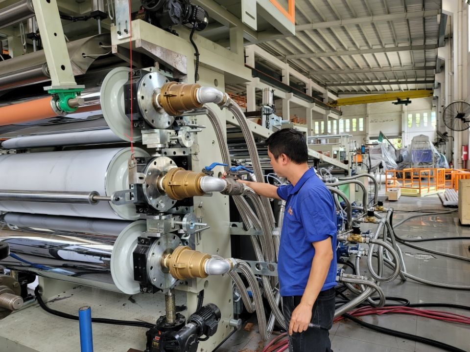 380V Power Supply Luggage Making Machine Customized Color And Size