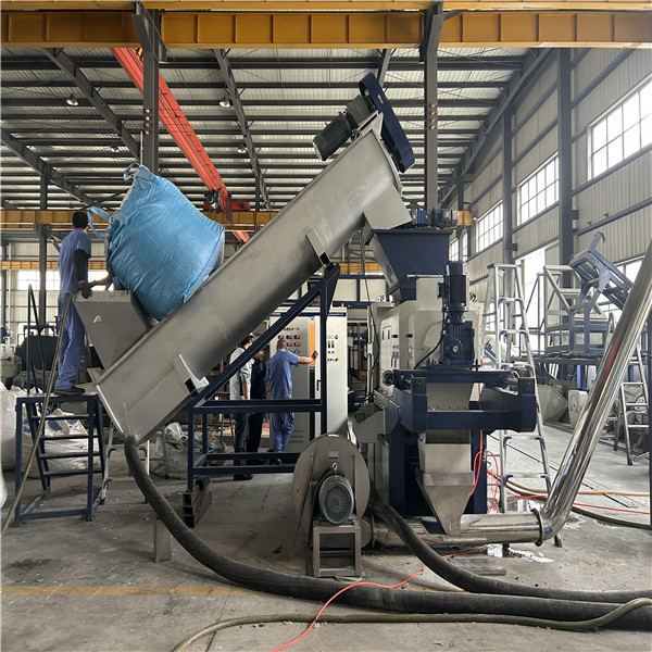 Automatic Plastic Squeezing Dryer Machine with Cyclone Silo High Capacity and Efficiency