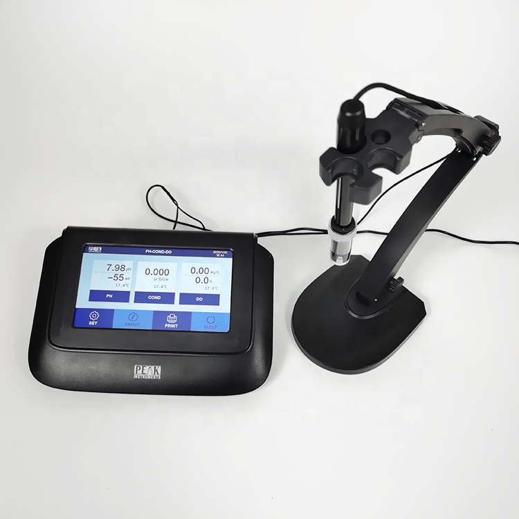 High purity water conductivity meter with 7 inch touch screen and automatic temperature compensation
