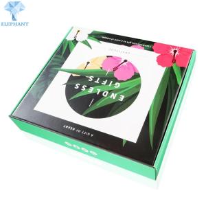 China Custom Design Printing Logo Color Flat Pack Foldable Corrugated Garment Packaging Mailer Boxes wholesale