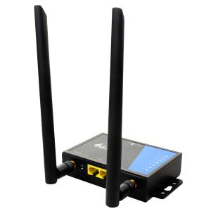 China 300mbps 4G LTE Industrial Router , 32 Users 4G Router With Lan Port on sale