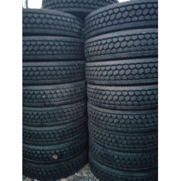 830Kpa Truck Bus Tyres TBR Tubeless 16 Ply Truck Tires 295/75R22.5
