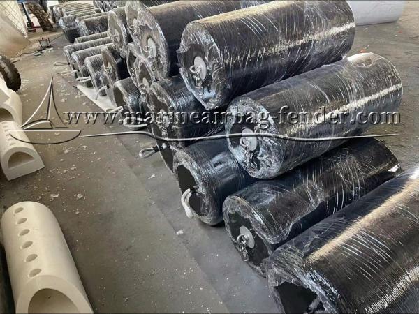 Quality Corrosion Resistant Floating Foam Fender Customized Size ISO45001 Approved for sale