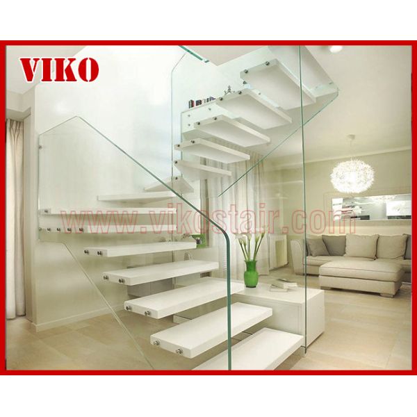 Floating Staircase VK54C Tread American OakTempered Glass LED Light strip