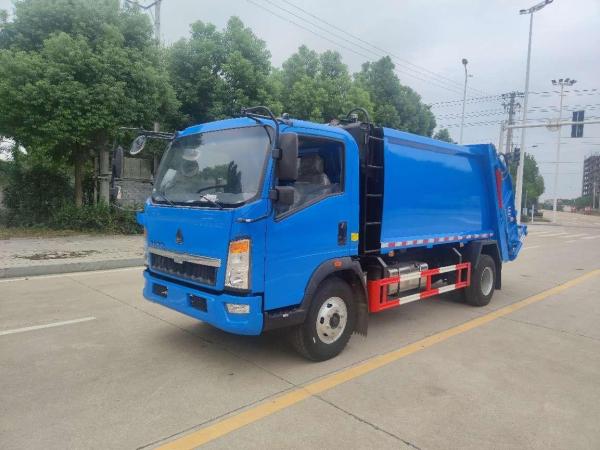 Quality HOWO 116 Engineering Emergency Vehicle , 6m3 Refuse Compactor Truck for sale