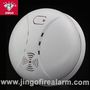 China Fire alarm battery powered smoke detector with buzzer alarm wholesale