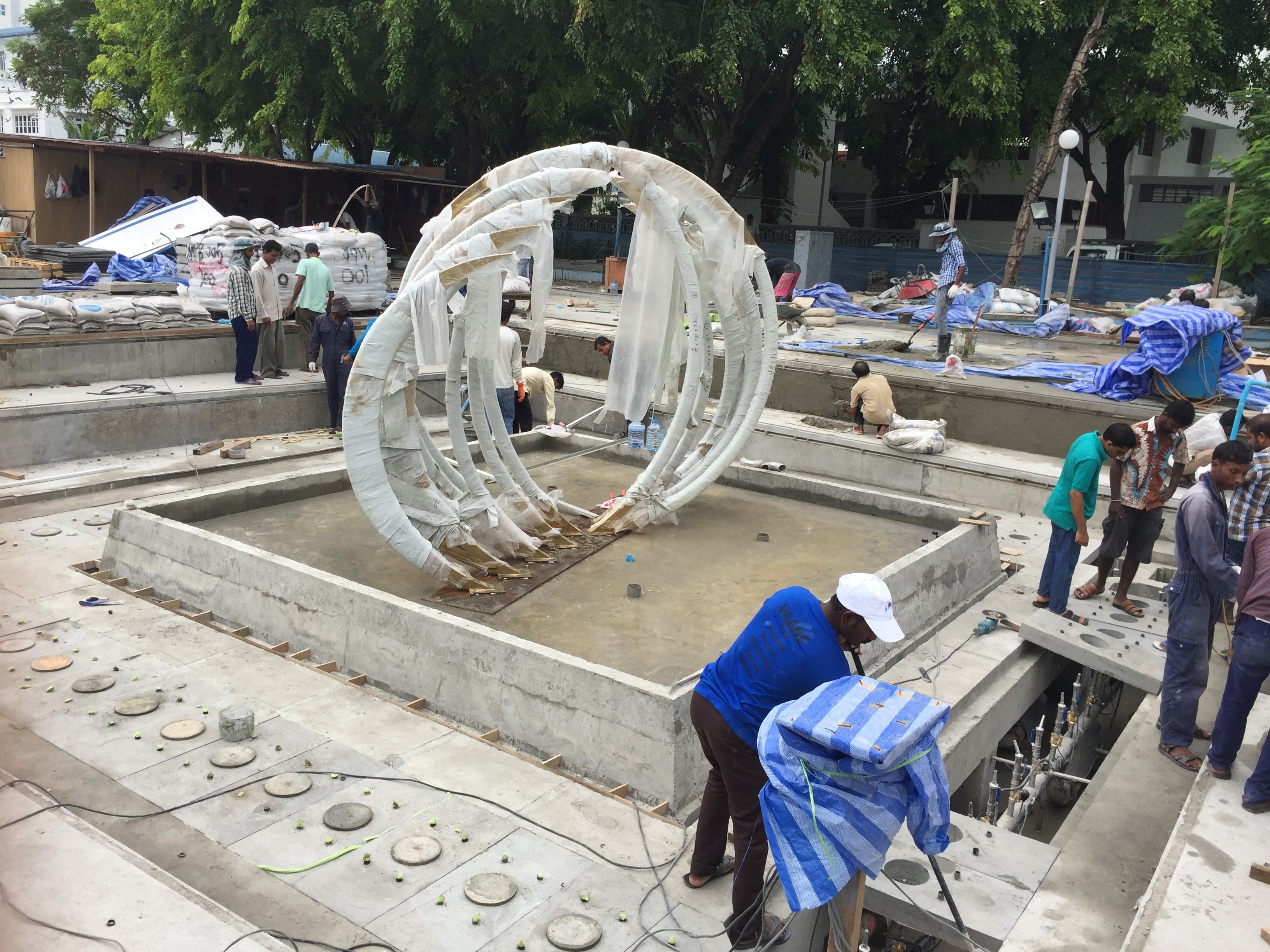 DMX Control Modern Floating Fountain With Computer Programmer