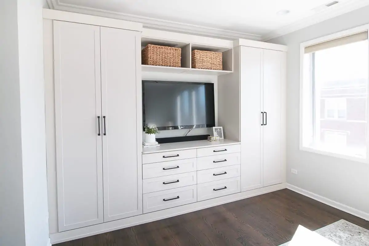 Home Furniture European Style Adjustable Wardrobes for Modern Apartments in the Wall