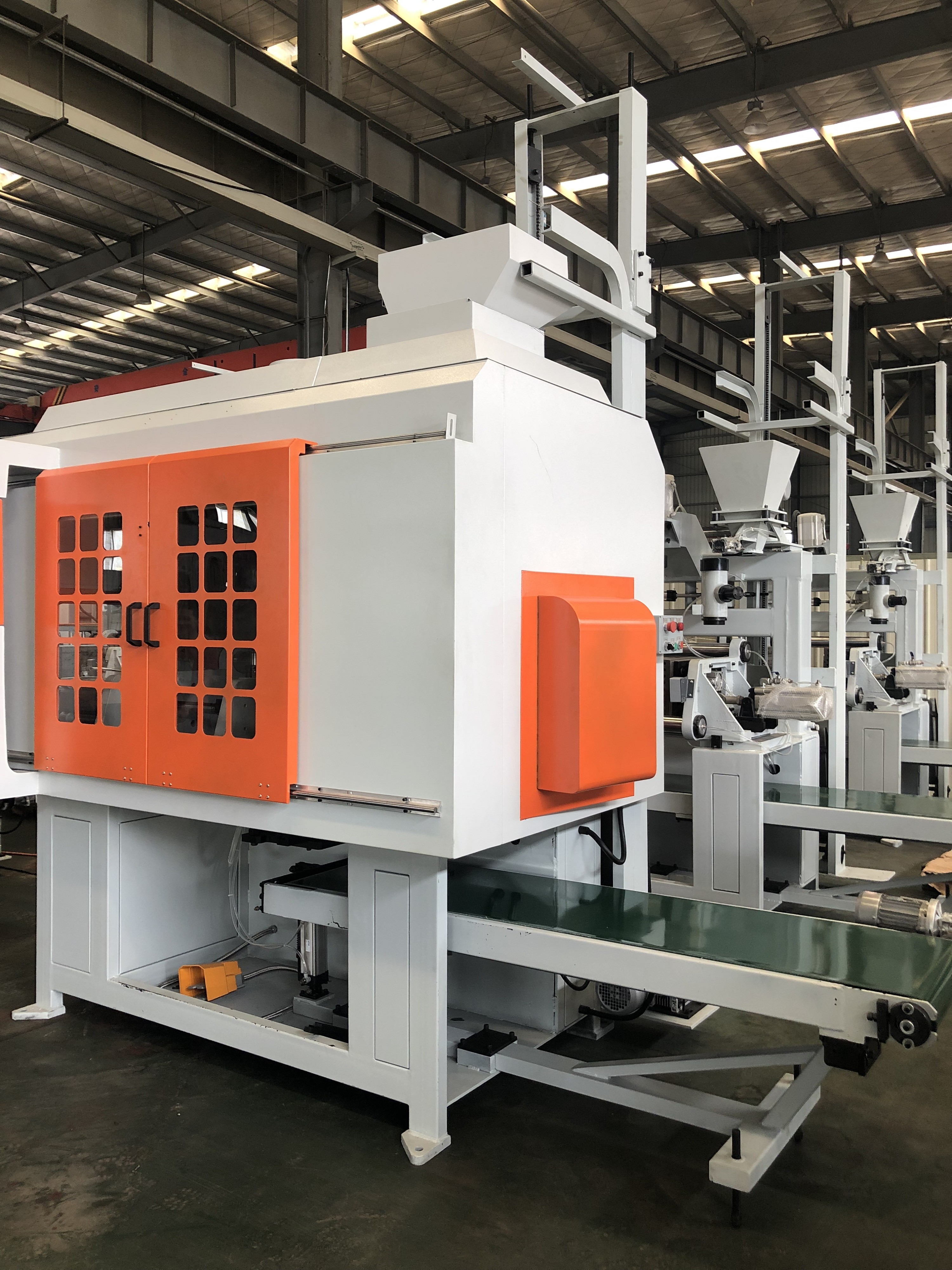 Sand Core Shooter Machine Core Making Machine With Automatic Blow Head Sand Loading