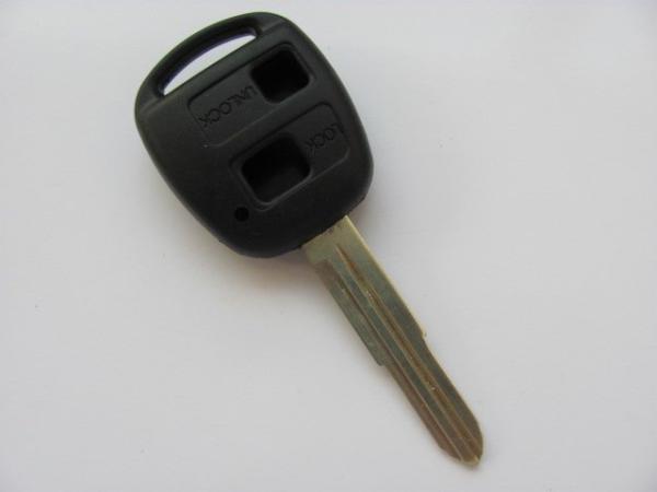 Quality toyota replacement transponder folding keys with high rigidity for sale