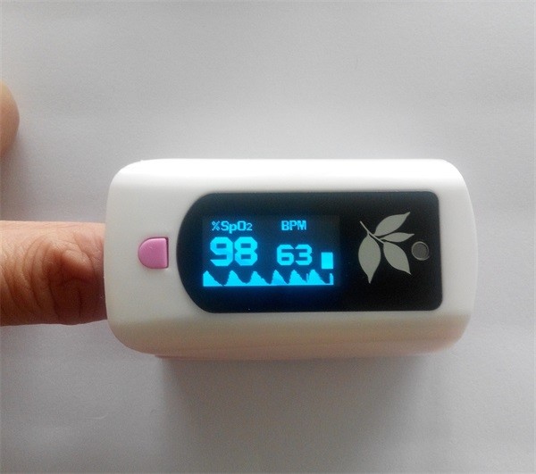 3 in 1 SpO2 / PR / Temp Fingertip Pulse Oximeter With LCD Diaplay