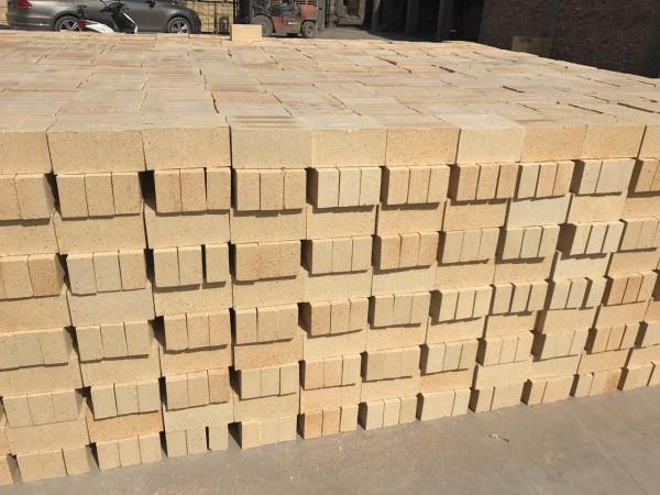 Quality Red Refractory Bricks , Fireclay Bricks High Temperature Resistance 230*114*65 /230*114*20 for sale