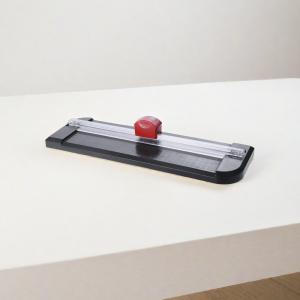 China Adjustable Guide Paper Trimmer And Guillotine Lightweight Portable wholesale