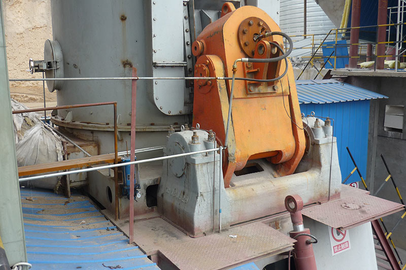 OEM Vertical Grinding Roller Coal Mill Equipment For Petcoke Grinding