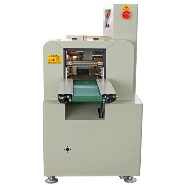 Down-walking paper bag conveyor belt horizontal packaging machine customized mask daily necessities food film packaging