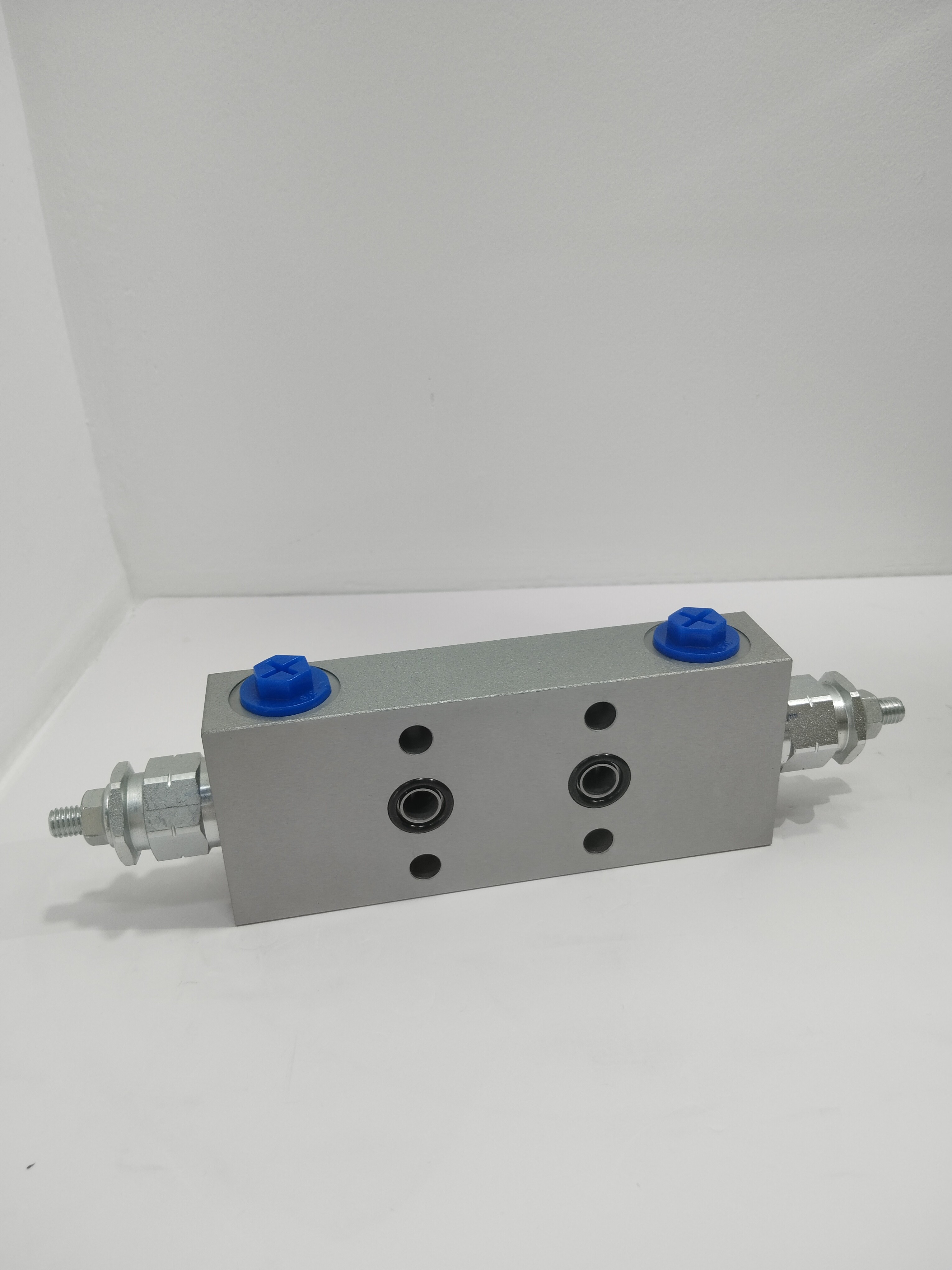 VBCD-SEA Compact Over Centre Valve Hydraulic One Or Two Cartridge Balance Valve