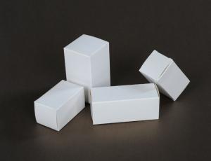 China Ivory Card Paper  White Candy Boxes CMYK Offset Printing Customized Design wholesale