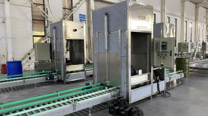 China Efficiency 5-100ml Bottle Liquid Filling Machine With Low Air Consumption And Capping Speed wholesale