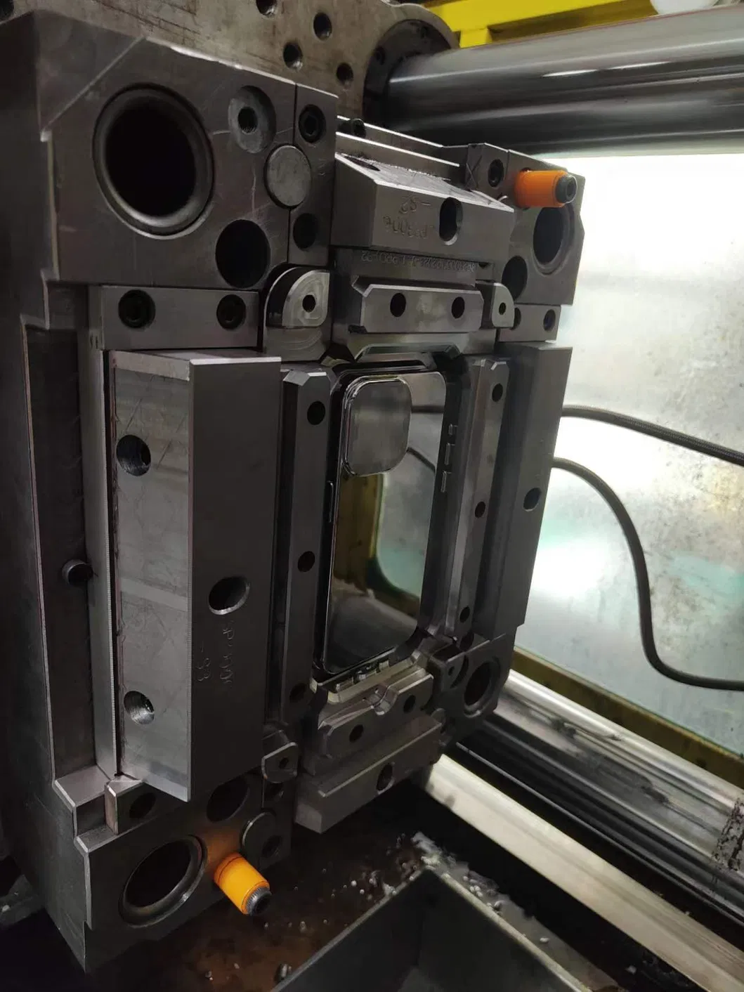 Liquid Silicone Rubber for Mold Making , Mobile Phone Case Liquid Silicone Protective Case Supports Multiple Colors