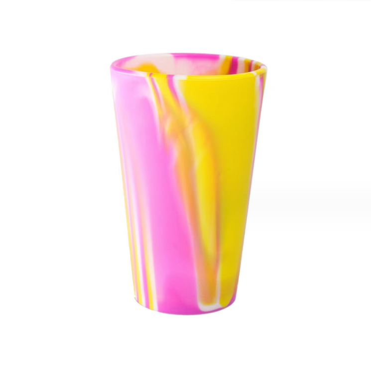 Customize Your Drinking Experience with Our Unbreakable and BPA-Free Silicone Cup